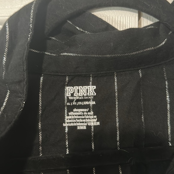 Stripped Victoria's Secret Pajamas - Picture 4 of 7